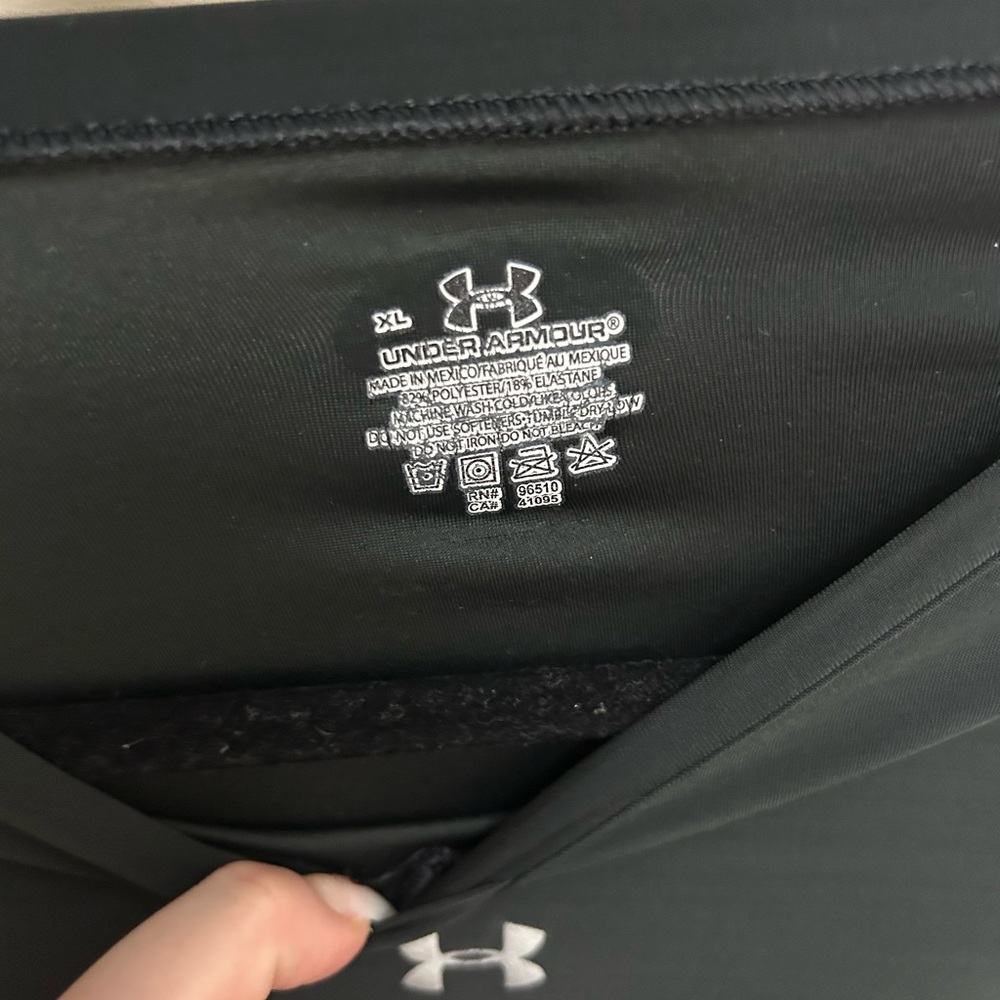 Under Armor, long sleeve shirt. XL